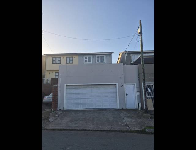 3 BEDROOM HOUSE FOR SALE IN NEWLANDS EAST